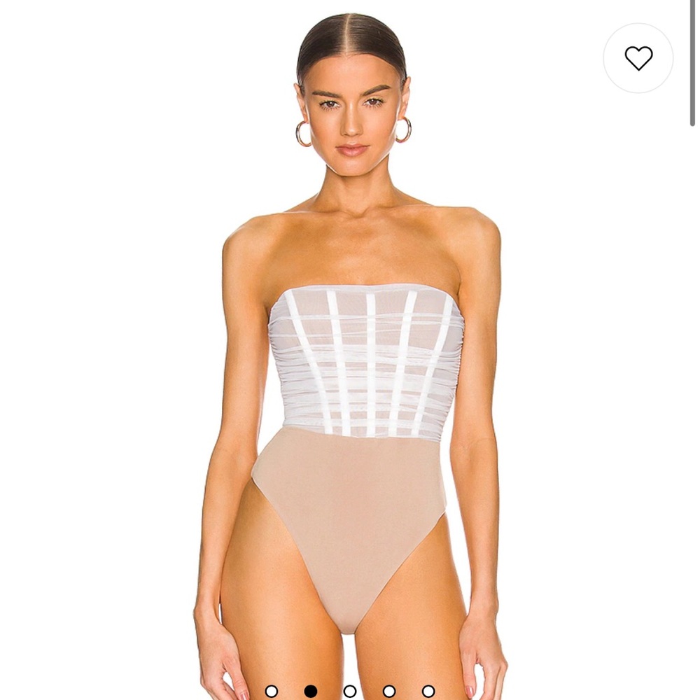 Eden Bodysuit in White
Nookie